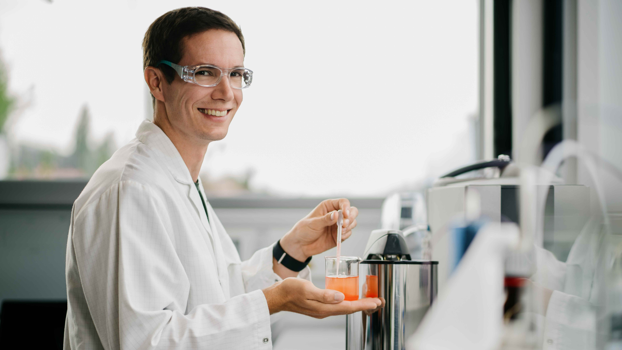 Determination of Particle Size Distribution in Aqueous, Oil- or Fat-Containing, and Powdered Samples Using the Malvern Panalytical Mastersizer 3000 in Accordance with DIN ISO 13320