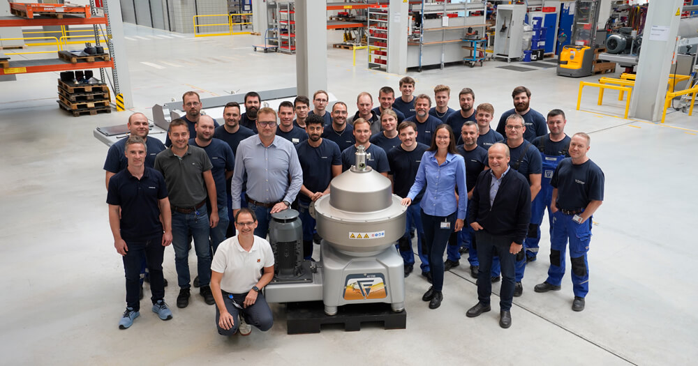 Flottwegs Management Board with the production team.