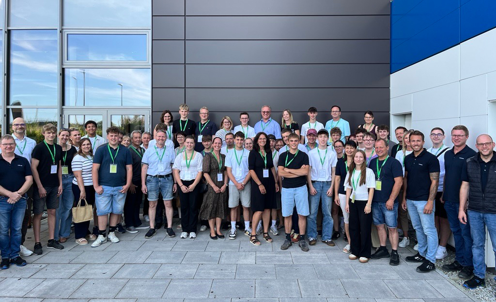 Apprentices and their parents get a chance to get to know Flottweg up close.